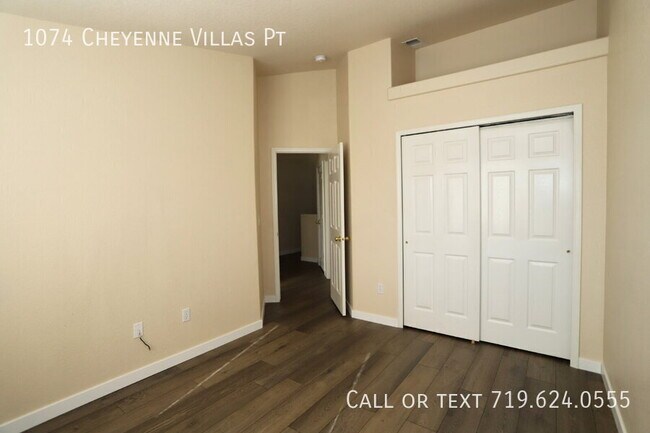 Building Photo - 1074 Cheyenne Villas Point