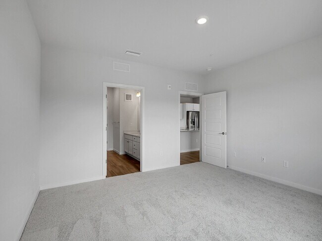 Building Photo - $2,195 - 2 Bed, 2 Bath Condo in Broomfield...