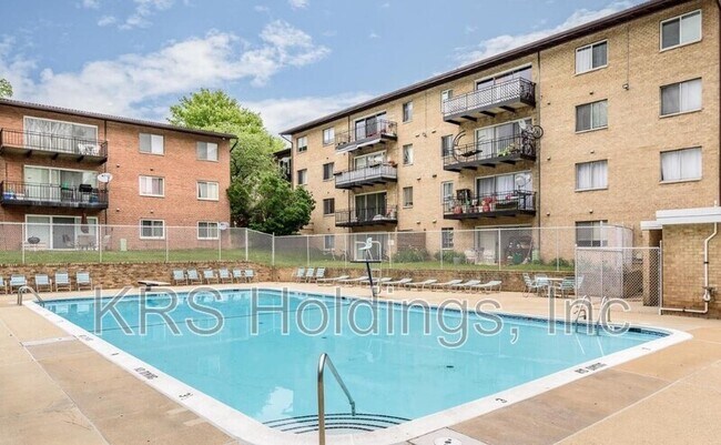 Building Photo - 4108 Mangalore Dr