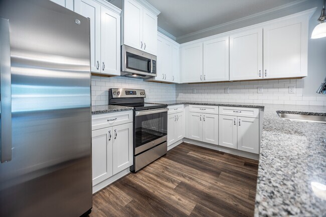 Building Photo - 7172 Paisley Cir