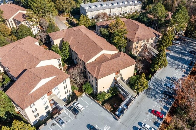 Building Photo - 3777 Peachtree Rd NE