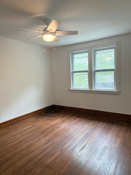 Building Photo - 1319 Maryland St