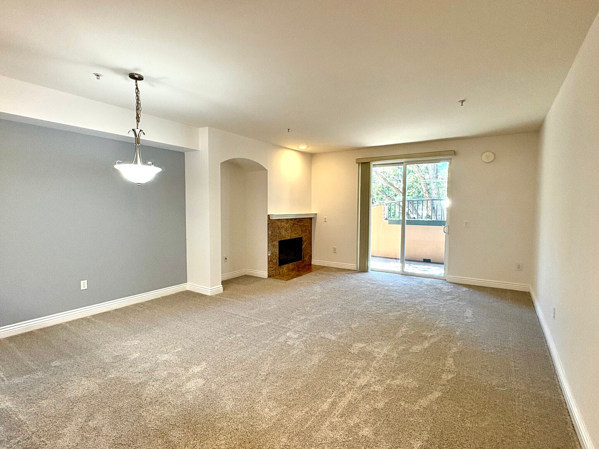 Building Photo - 1310 Creekside Dr