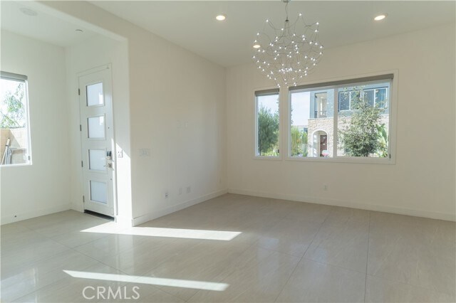 Building Photo - 301 Baluster