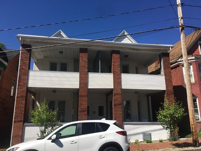 front of building - 1509 12th St