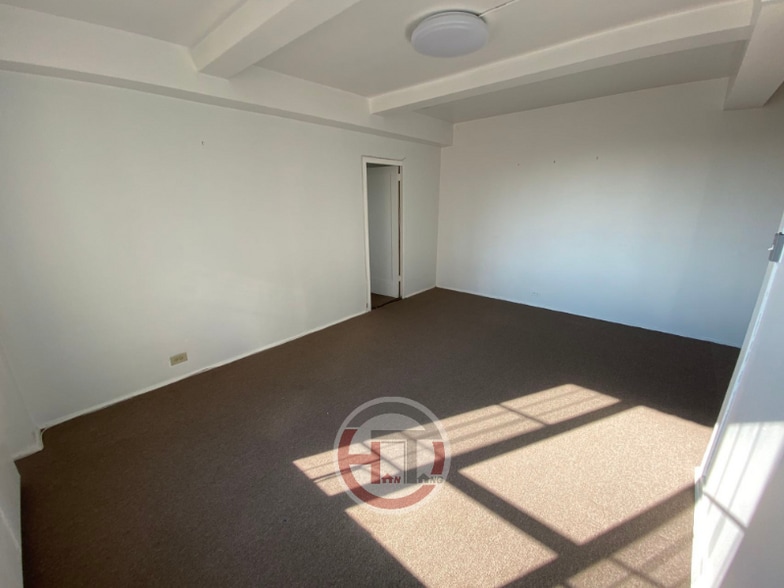 Building Photo - 1595 Unionport Rd