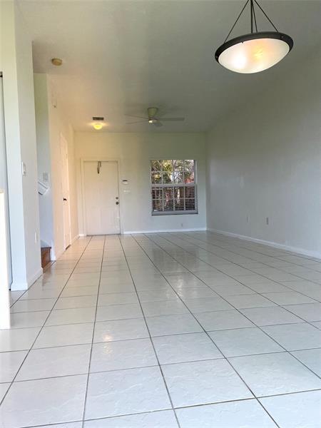 Building Photo - 614 NW 170th Terrace