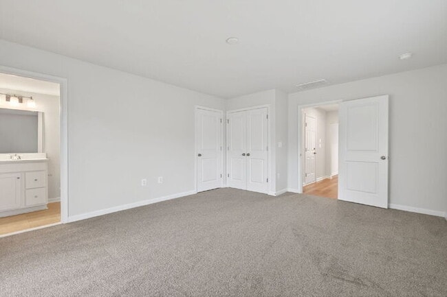 Building Photo - Spacious 3 Bedroom Townhome in Glen Allen - $2,650/mo