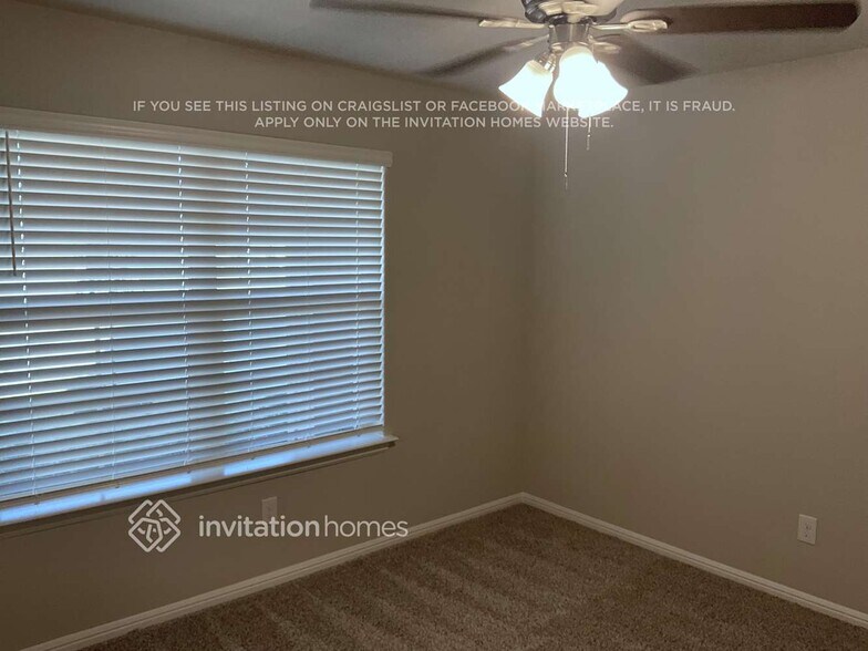 Building Photo - 417 Kaufman Dr