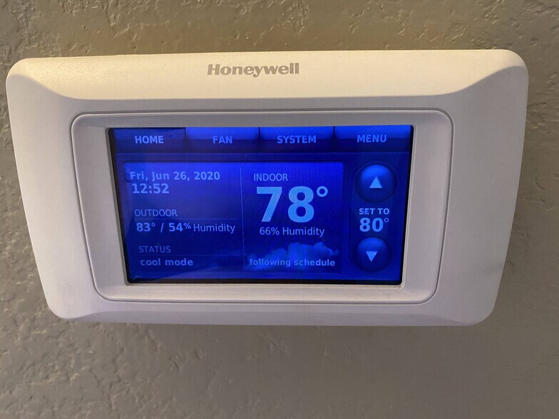 Building Photo - 172 W Elm Ct