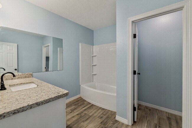 Building Photo - 1328 Baker Ave