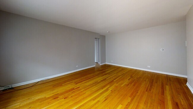 Building Photo - 828 Seward St