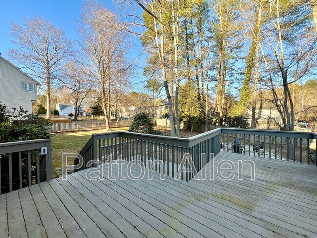 Building Photo - 29 Whispering Oak Ct