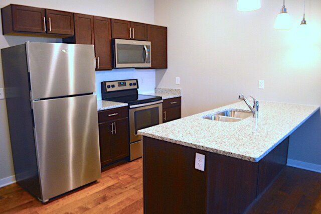 Kitchen - 1118 Litton Avenue