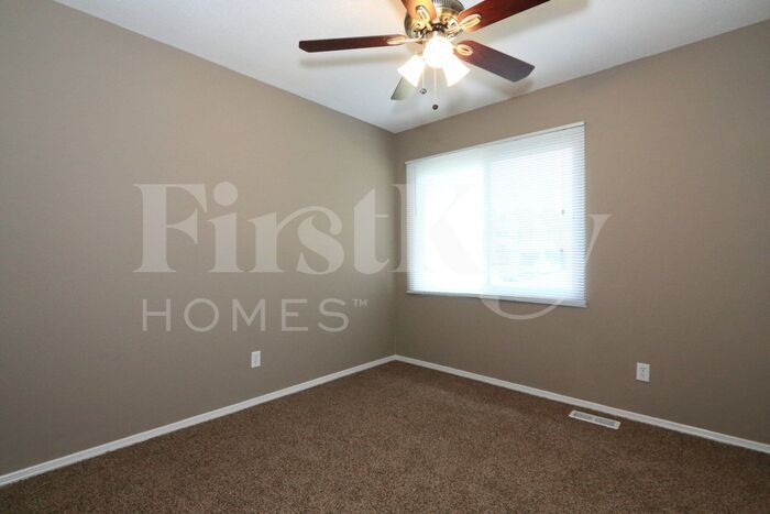 Building Photo - 2335 Bramble Ln