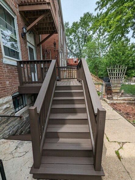 Deck down steps - 3230 Pennsylvania Ave
