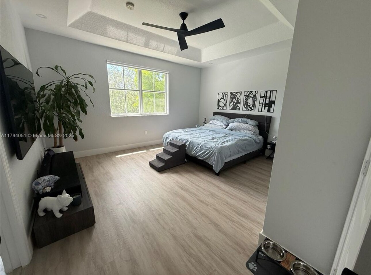Master room - 1481 SE 25th Ter