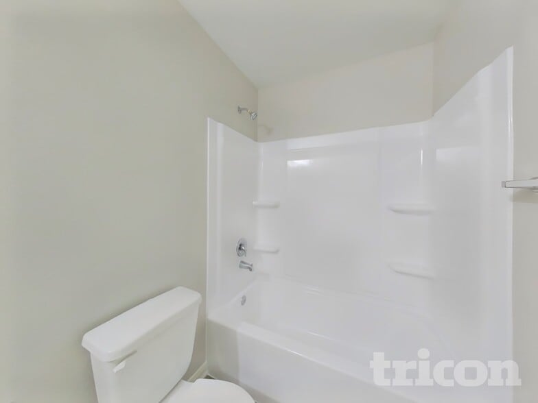 Building Photo - 10122 Cerritos dr