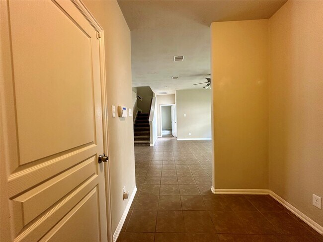 Building Photo - 11111 Kingsnorth Dr