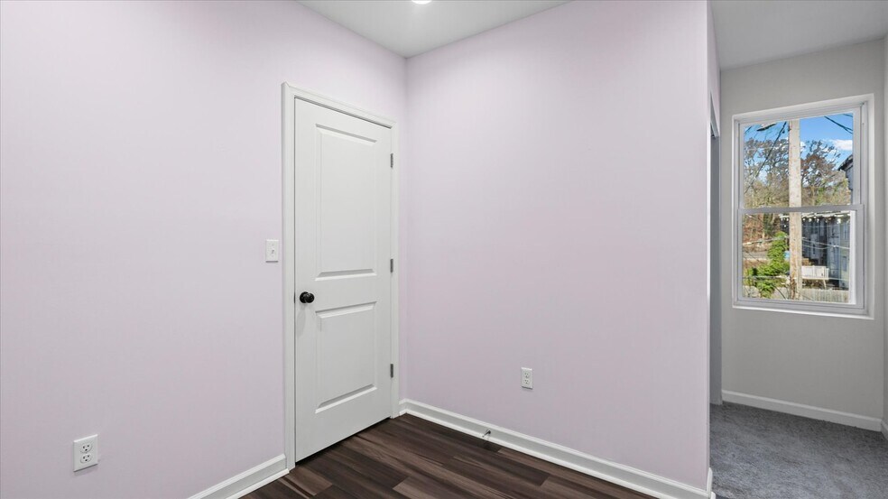 Building Photo - 2308 Druid Park Dr