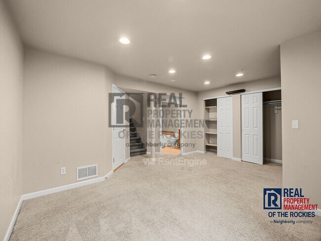 Building Photo - 2702 Rigden Pkwy