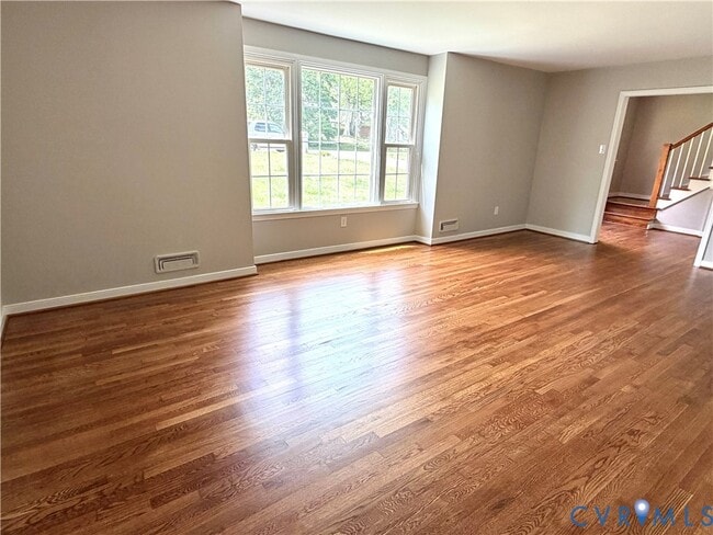 Building Photo - 11402 Creekside Dr