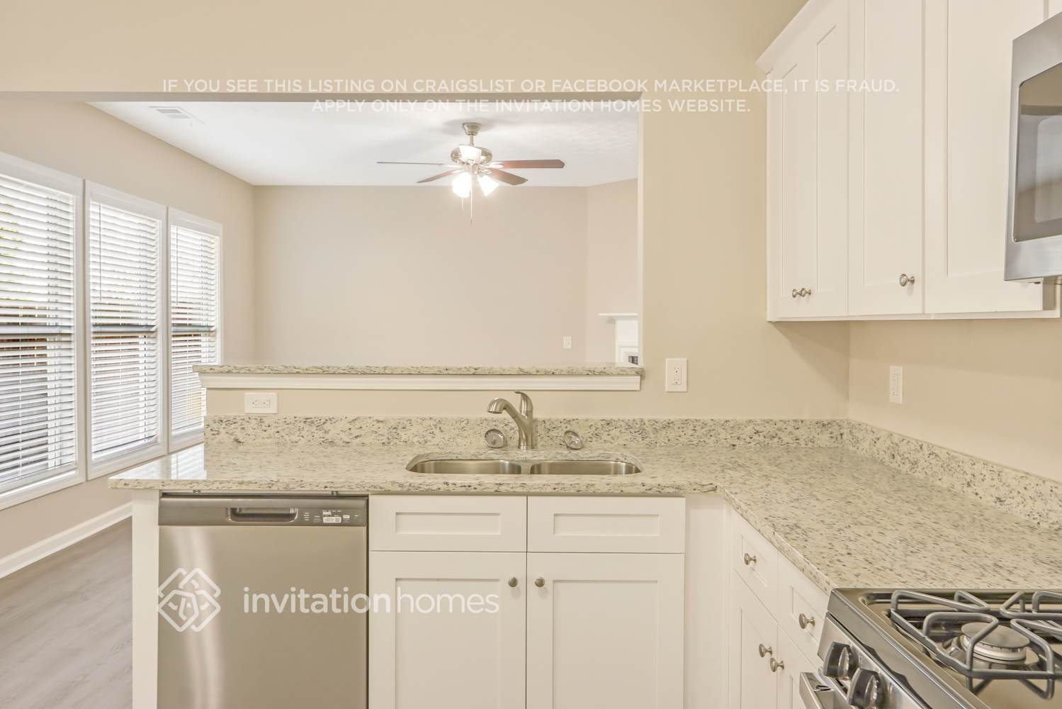 Building Photo - 212 Winterbury Dr