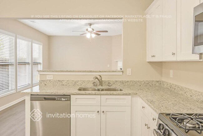 Building Photo - 212 Winterbury Dr