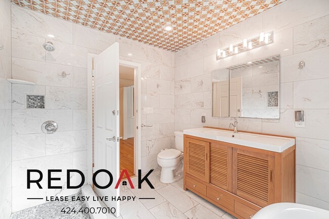 Building Photo - 2421 California Ave