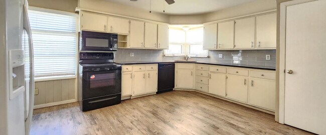 Building Photo - 4319 40th St