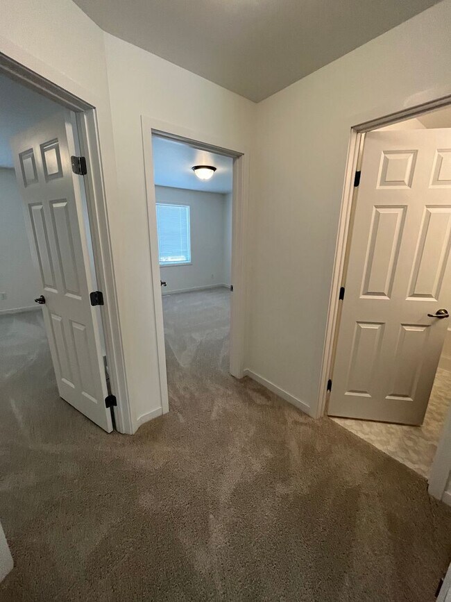 Building Photo - The Wilds Townhomes