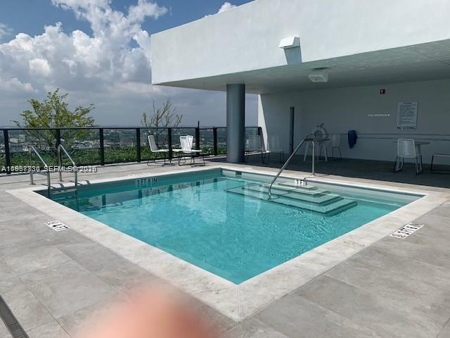 Building Photo - 1600 NE 1st Ave