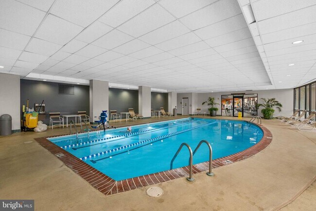 Building Photo - 5225 Pooks Hill Rd