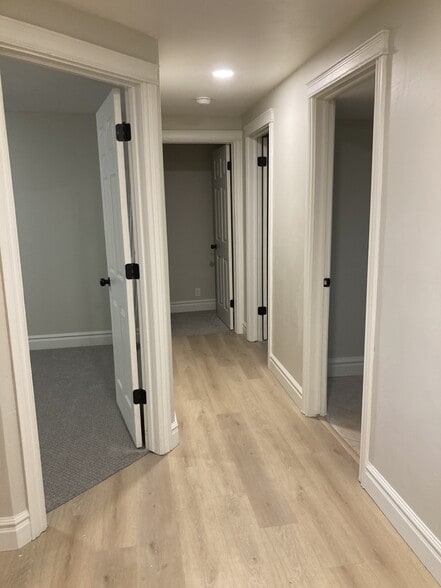 Building Photo - 1391 E McCormick Way