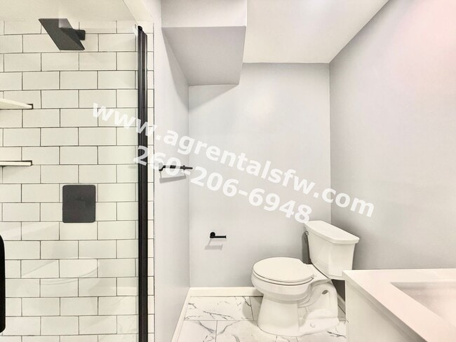 Building Photo - 1829 Broadway