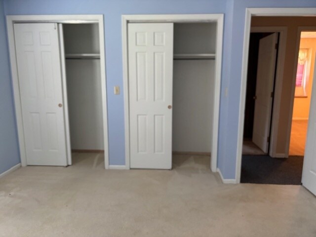 Building Photo - 239 Lynbrook Dr