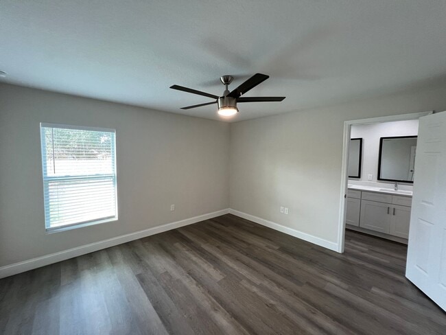 Building Photo - Lovely 3 Bedroom, 2 Bathroom Home in Ocala!!!