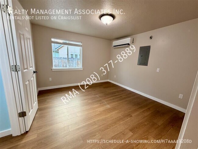 Building Photo - 7111 W Limelight St