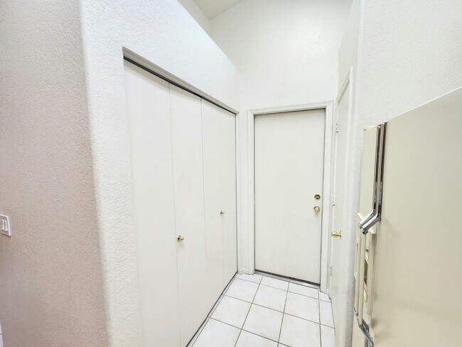 Building Photo - 9211 W Sandra Terrace