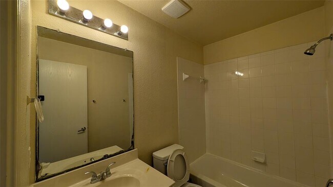 Building Photo - 8525 Chick Pea Ln