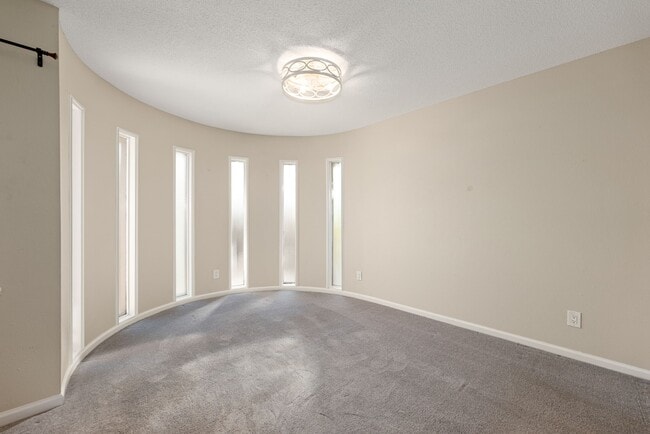 Building Photo - 6453 Bayou Glen Rd