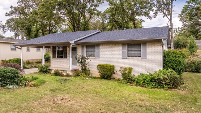 Building Photo - 6412 Chippewa Dr