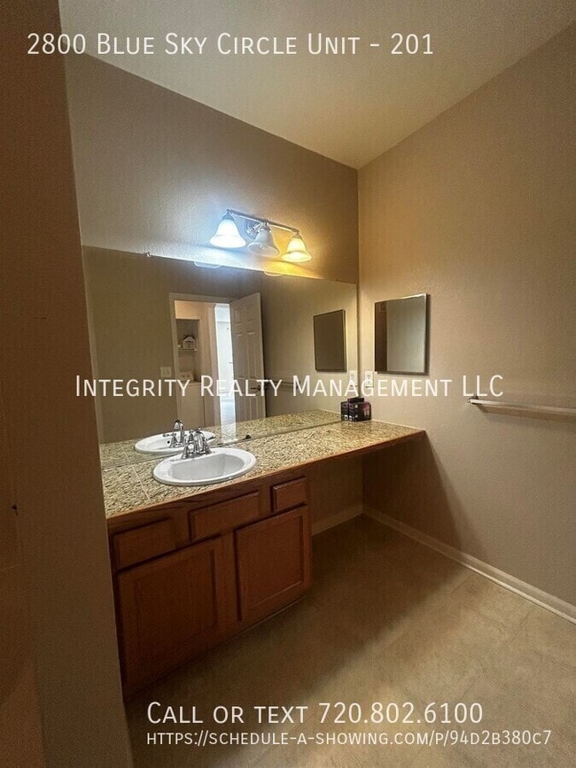 Building Photo - 2800 Blue Sky Cir