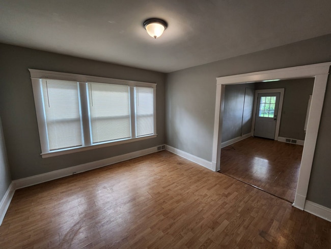 Building Photo - 13302 Ferris Ave