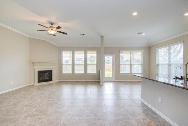 Building Photo - 19259 Presa Canyon Dr