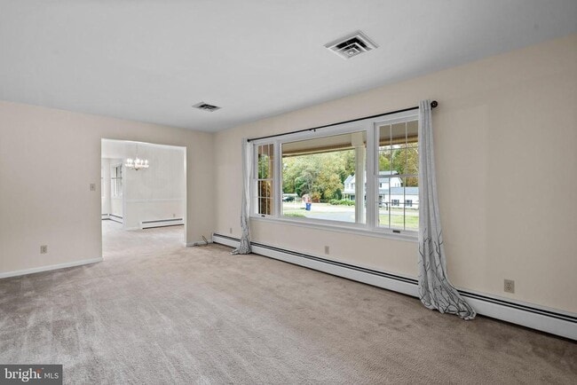 Building Photo - 21692 Potomac View Dr