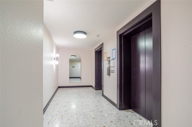 Building Photo - 321 S San Vicente Blvd