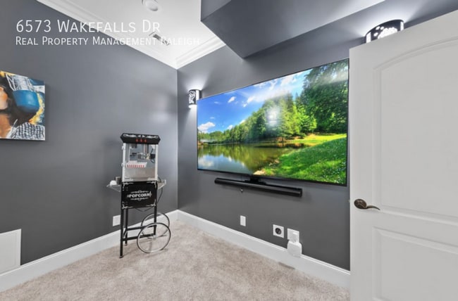 Building Photo - 6573 Wakefalls Dr