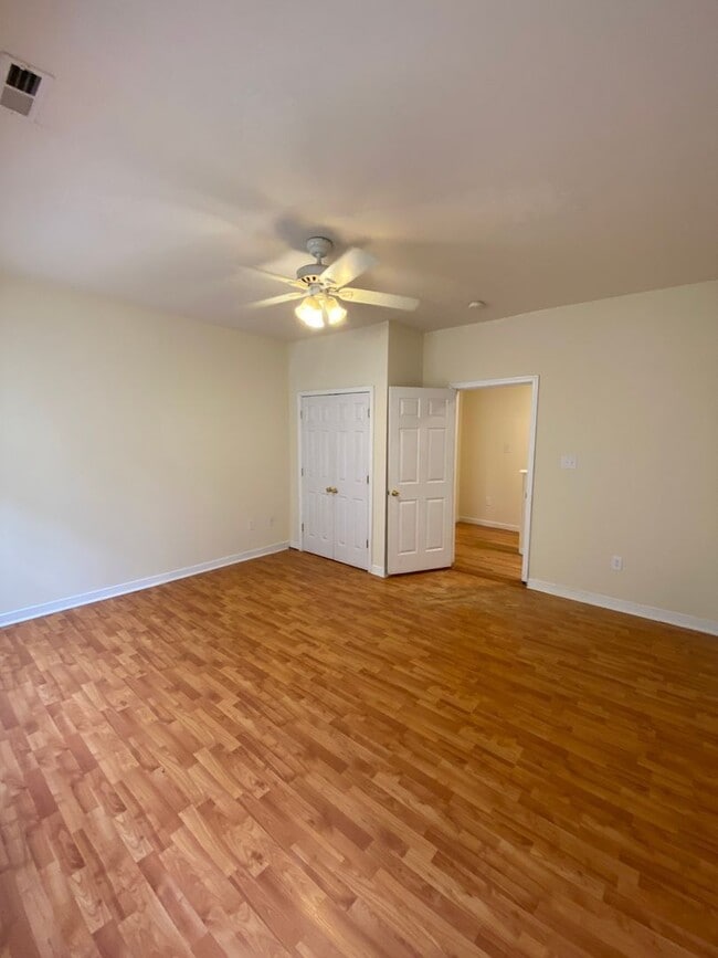 Building Photo - 1210 N 21st St