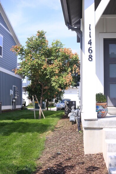 Building Photo - 11468 S Old Cedar Dr